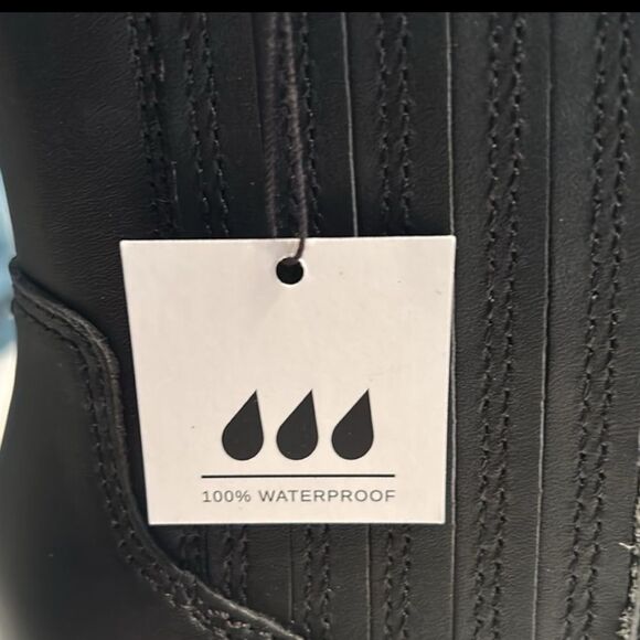 Dolce Vita Black Waterproof Ankle Boots(Size 8) - Picture 8 of 8